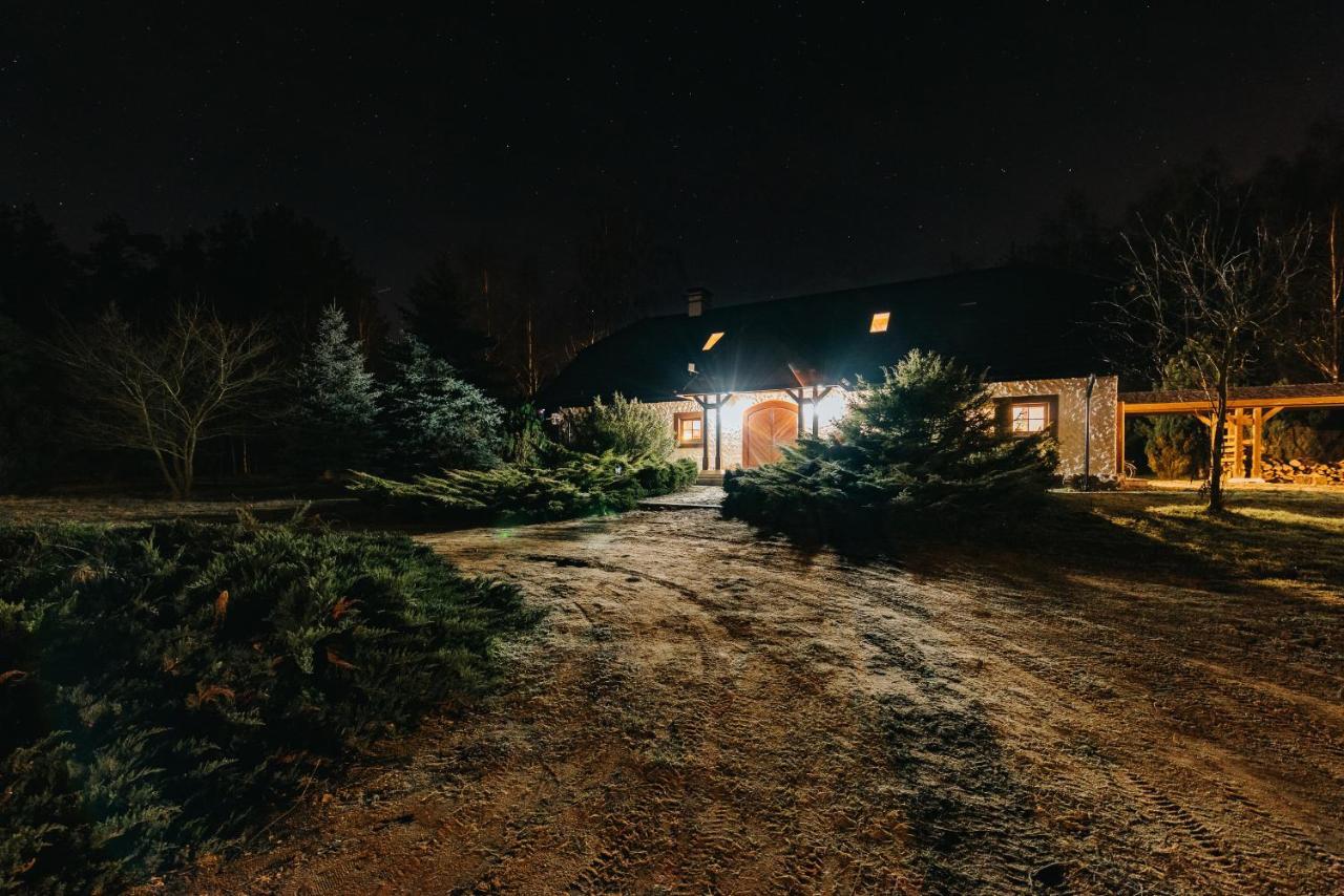 Hotel Dworek Wiktorowo Budki Petrykowskie Exterior foto